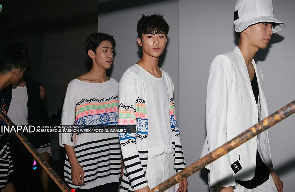 2016 S/S SEOUL FASHION WEEK MUNSOO KWON COLLECTION