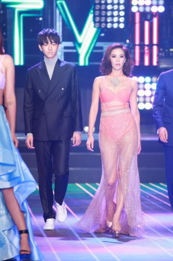 2015 HIVE SALON THE NEW ERA (THAILAND)